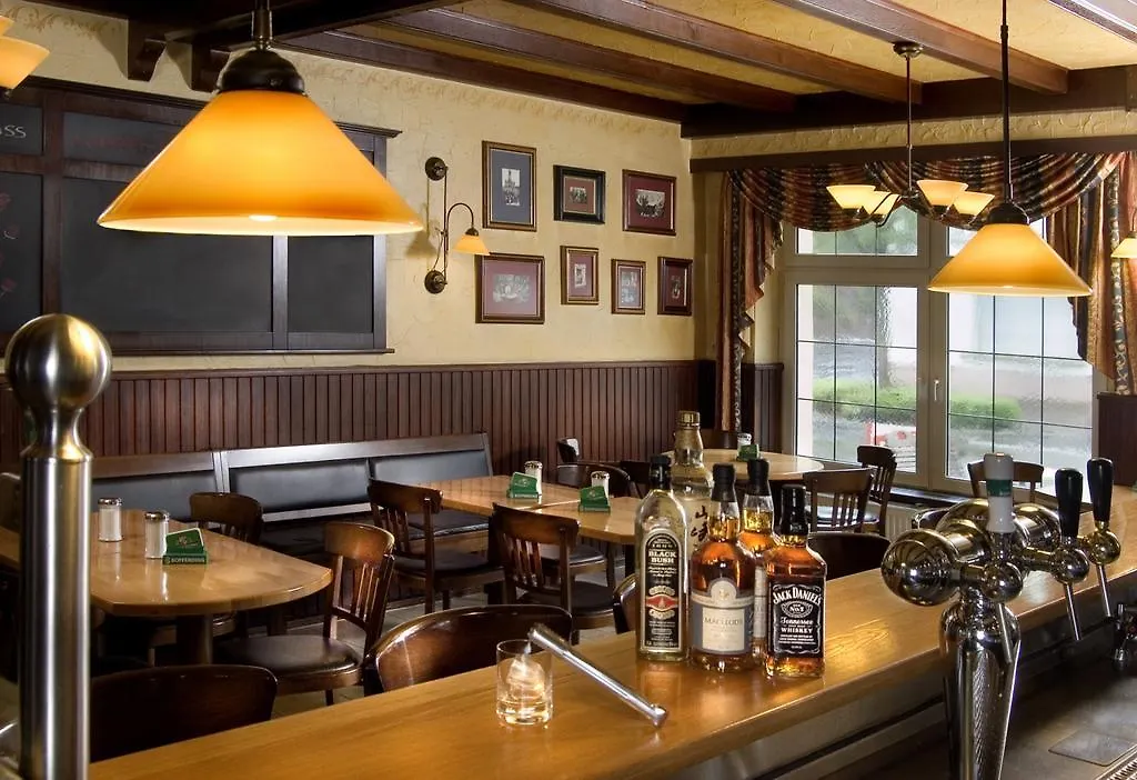 Отель Hotel-Restaurant Dimmer - Mullerthal Валандорф-Пон